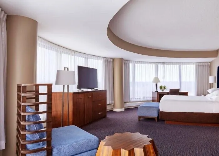 Hotel Hyatt Regency Near Naperville Lisle